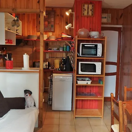 Guzet Location *